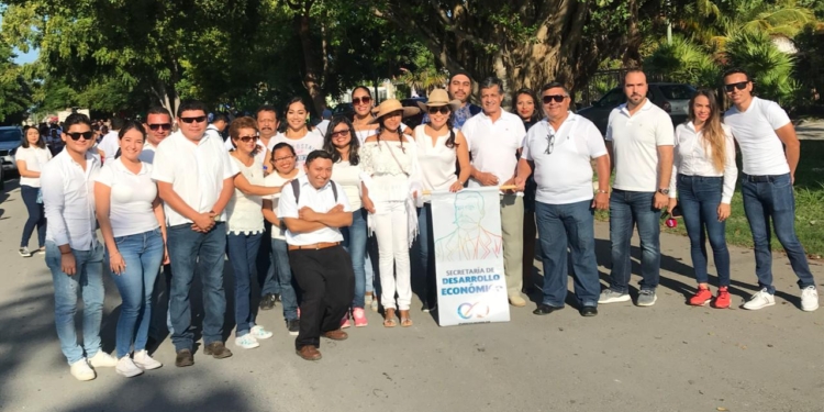 ((FOTOS)) Despliegan colores y pasión en desfiles revolucionarios