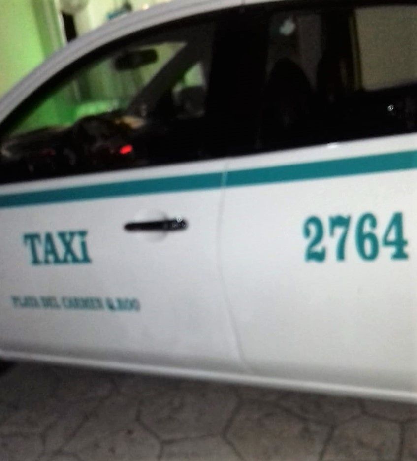 Balean a taxista; se refugia en hotel de la Riviera Maya