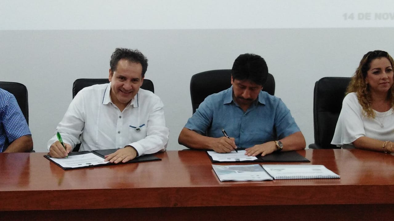 Firman convenio Tulum y Iapqroo