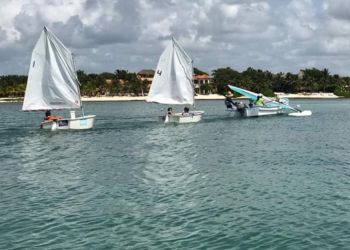 Izarán las velas en Puerto Aventuras