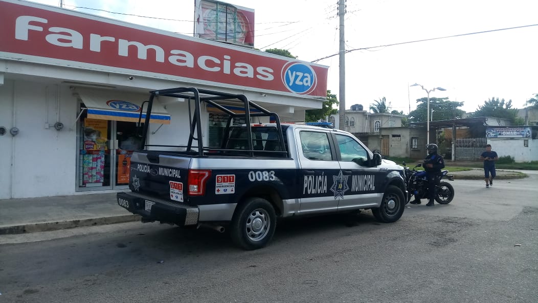Asaltan farmacia Yza en Chetumal