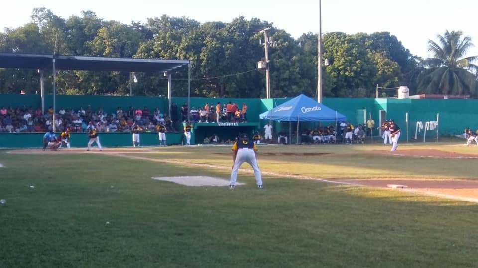 Encuentro cardíaco, los broncos vienen de atrás y vencen a los mayas de carrillo puerto 13 por 12
