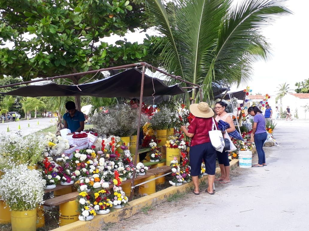 Colapsan florerías establecidas