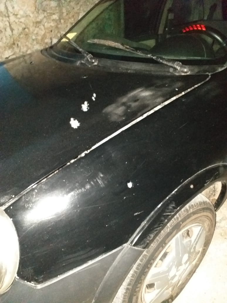 Durante la madrugada, disparan contra vehículo en Bacalar