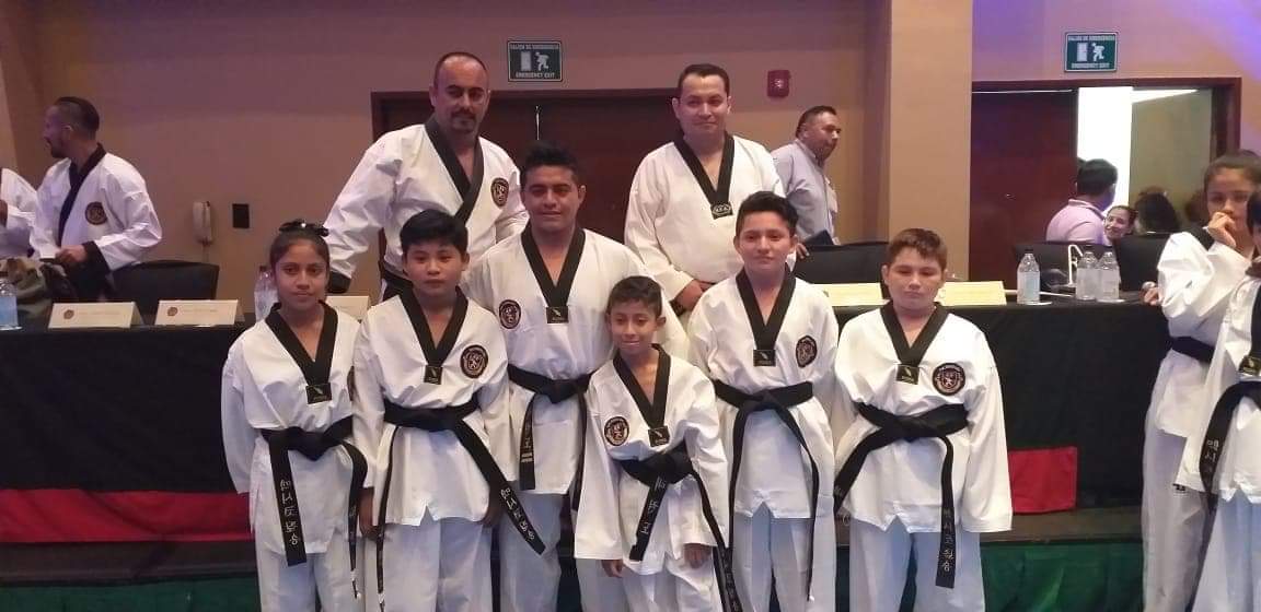 El principio de un largo camino; reciben el alto honor