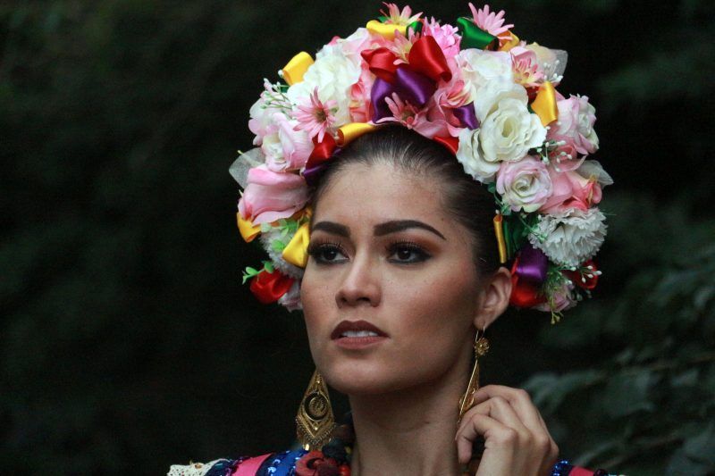 Joven mexicana va por corona internacional; hace escala en Valladolid