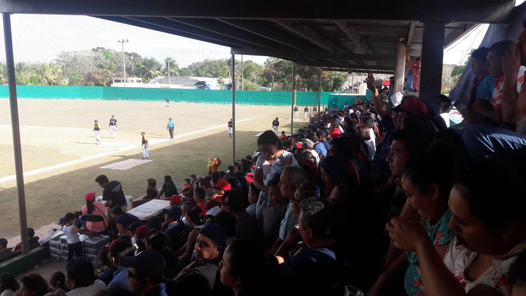 Ordena José Esquivel detener a dirigente deportivo, luego que su equipo perdiera