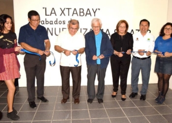 Con alegría se inauguró una exposición de grabados sobre la Xtabay
