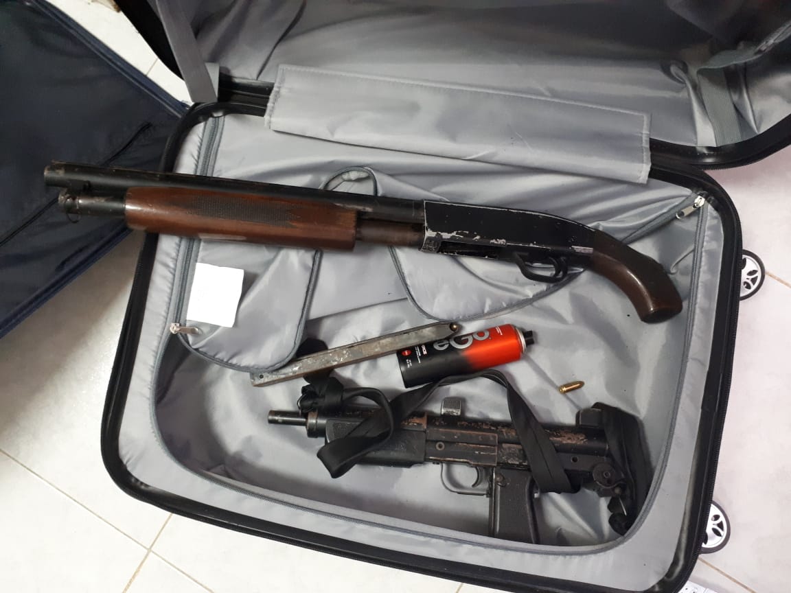 Encuentran arsenal y droga en Isla Mujeres