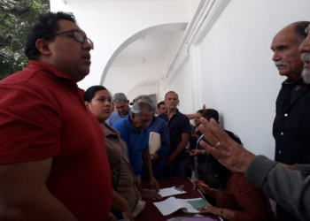 Locatarios de mercados 23 y 23 “estallan” contra administradora