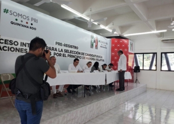 Se inscriben aspirantes del PRI para 7 distritos