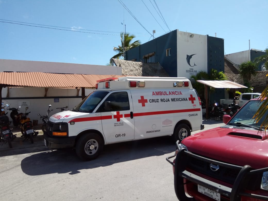 Muere turista mientras hacía snorkel