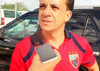 Atlante se queda: Velarde