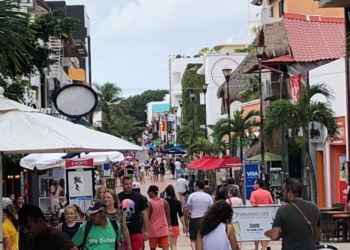 Cierran al 100 en zona turística