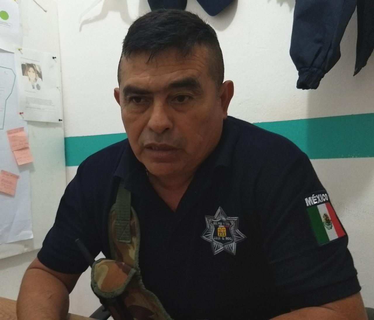 Detienen a joven por desacato a la autoridad