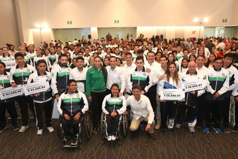 Estímulos económicos a deportistas destacados de la entidad
