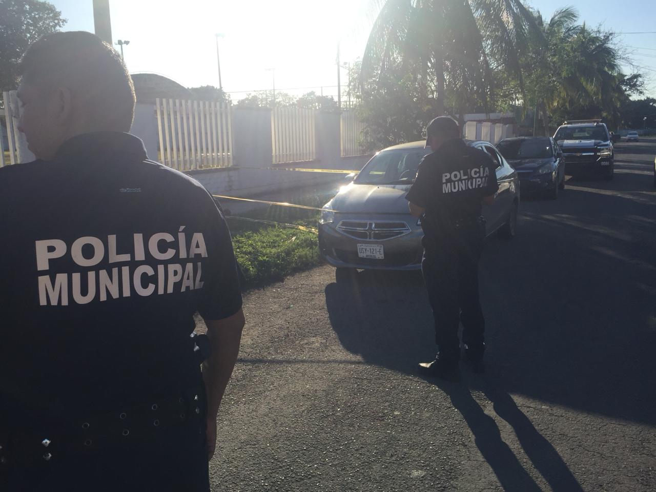 Doctor del Imss a punto de perder vehículo