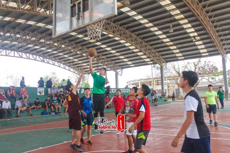 Intensidad y pasión por el deporte ráfaga en el Colegio de Bachilleres de Valladolid