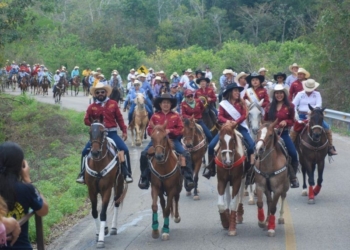 Exitosa cabalgata de la Feria de la Primavera Expomor 2019