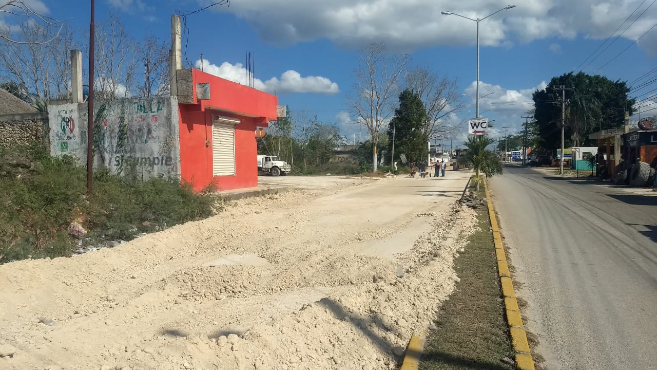 Obra de la rehabilitación de la avenida principal a paso tortuga