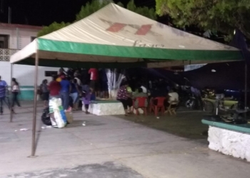 Por segundo día consecutivo se mantiene protesta por ex trabajadores del municipio