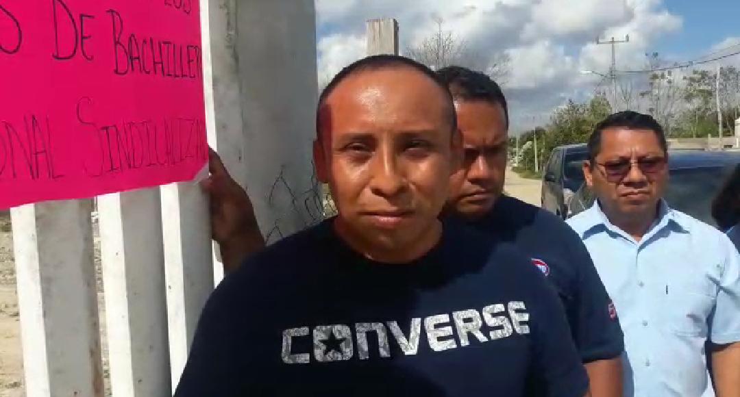 Se suman al paro labora personal administrativo y docentes de los colegios de Bachilleres