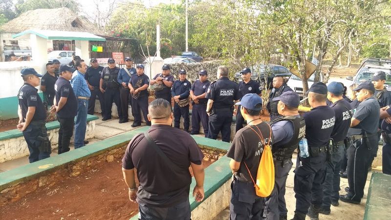 Policías se manifiestan por presuntos casos de abusos y ofensas que son objetos por parte de los comandantes