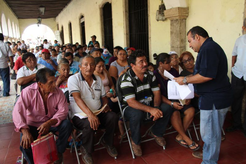 Temen perder sus cosechas ante la escasez de lluvia