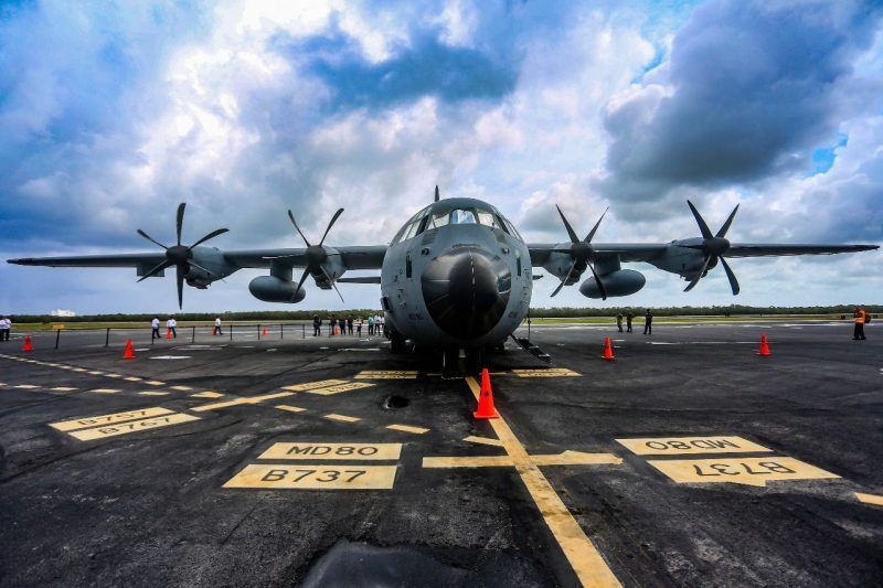 Aviones cazahuracanes de visita en Quintana Roo