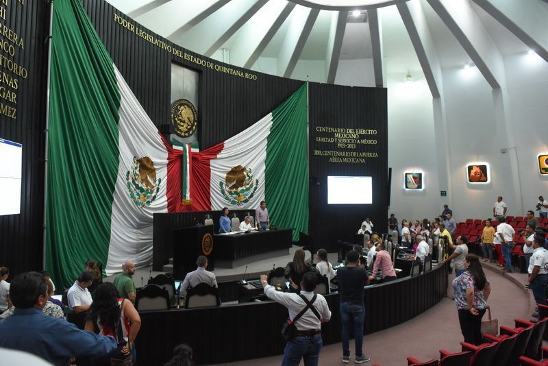 Analizarán en comisiones iniciativas presentadas por los legisladores