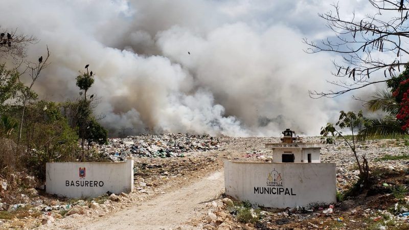 Continua incendio en el basurero municipal de Felipe Carrillo Puerto