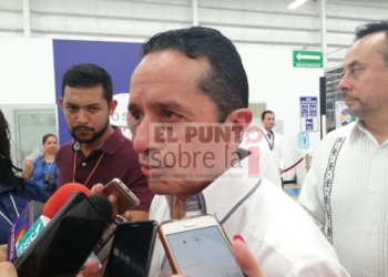 Municipios de Quintana Roo pueden aportar recursos para combatir el sargazo