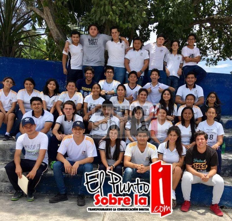 Sentimientos encontrados en el adiós a las aulas de 35 jóvenes