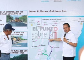 Carlos Joaquín supervisa la rehabilitación y la modernización de caminos en el sur