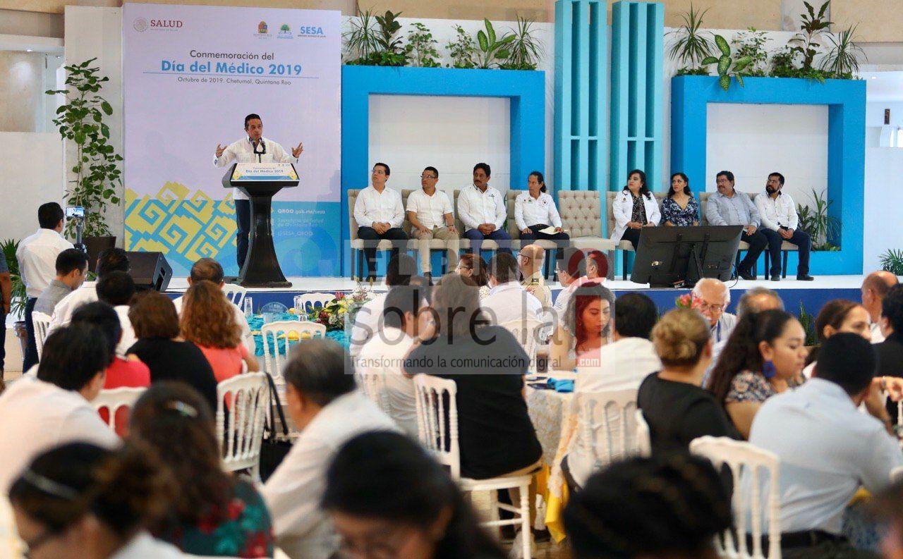Con el manejo honesto de los recursos acercamos más servicios de salud a la gente: Carlos Joaquín