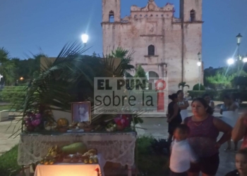 Demostración de altares en la localidad de Sabán