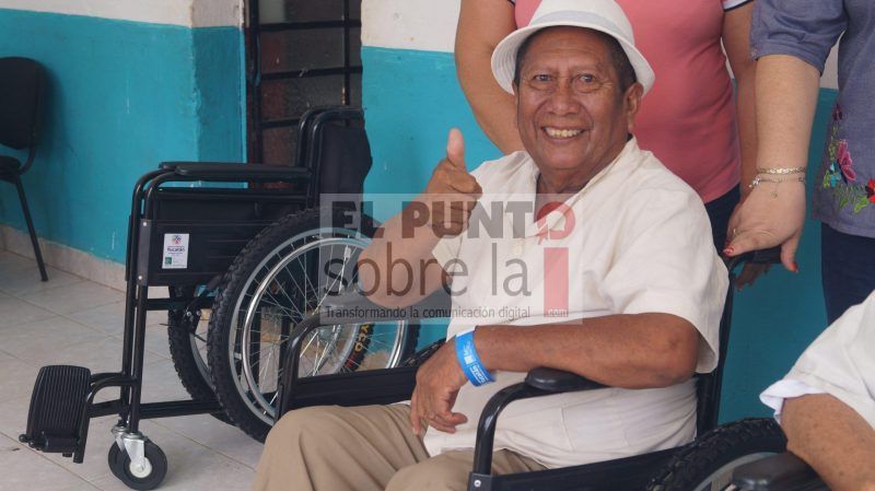 Lentes, bastones, burritos, andaderas y sillas de rueda para la población en altas condiciones de pobreza