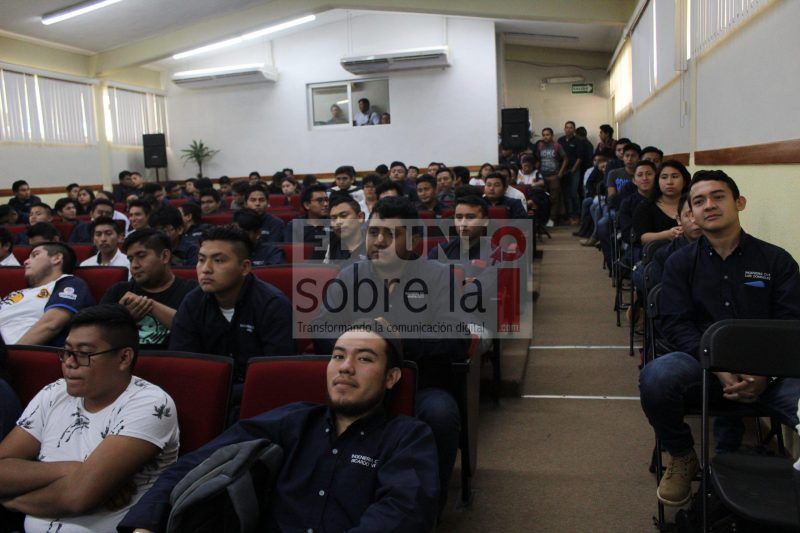 Buscan forjar a los jóvenes como profesionales integrales