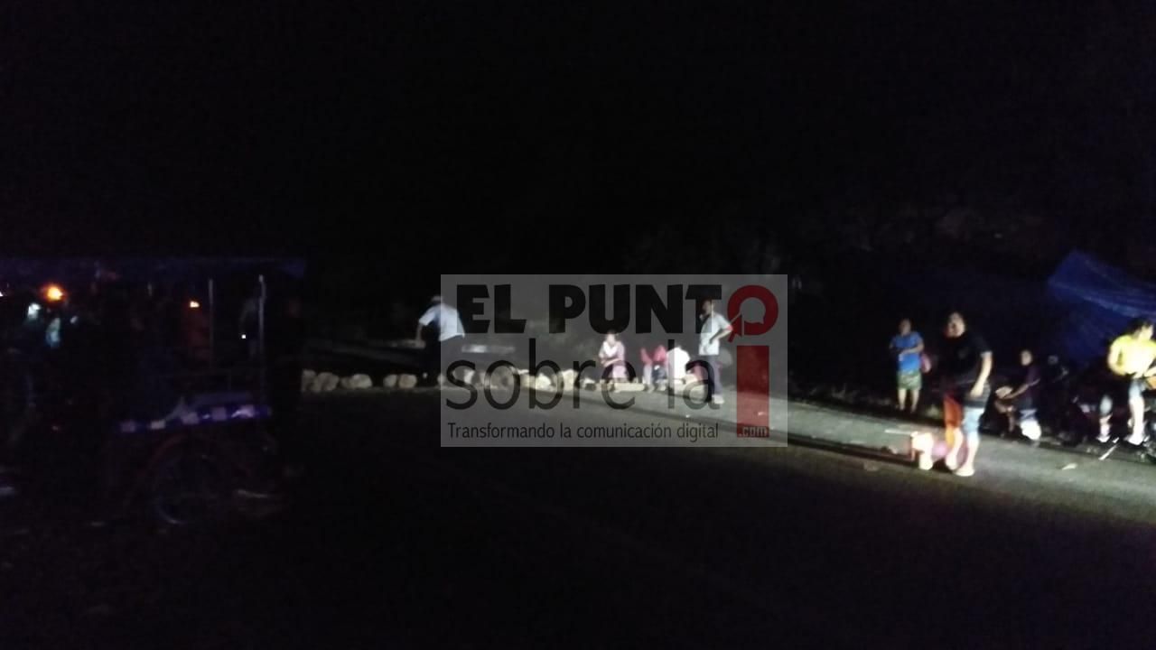 Continua el bloqueo de la carretera federal 184, Felipe Carrillo Puerto- Muna