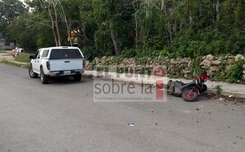 Choque entre camioneta y una motoneta un lesionado