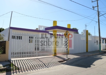 Abuelitos del club de la tercera edad tienen nuevo edificio, gracias a la iniciativa de la señora Gabriela Rejón De Joaquín