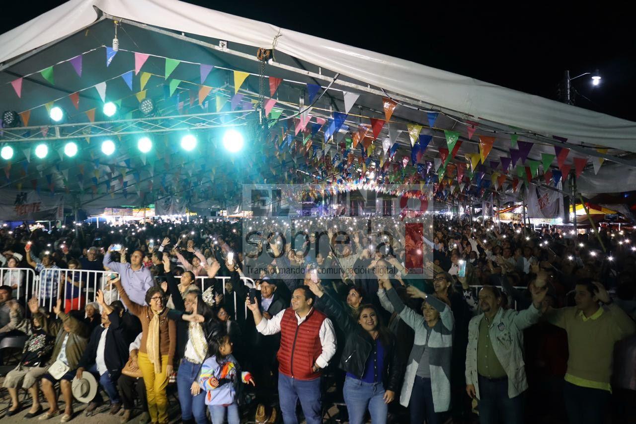 A reventar el recinto de la Expoferia, en el mero día de los festejos en honor a la Virgen de la Candelaria
