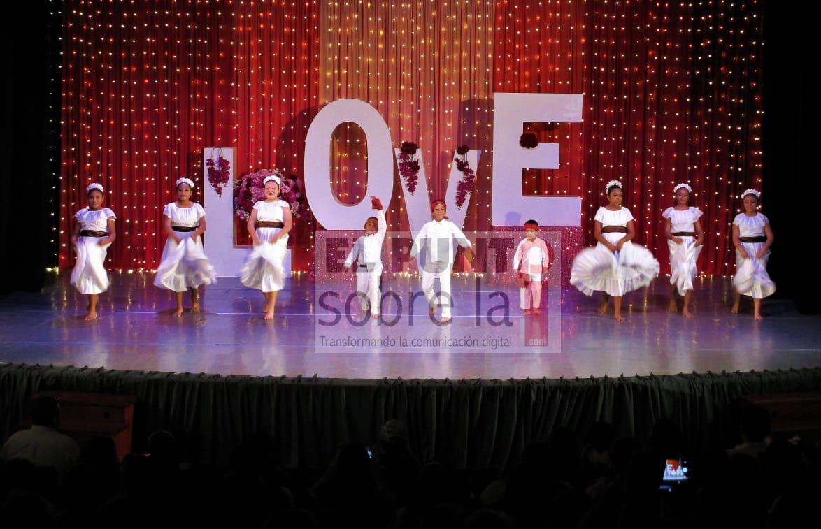 Presentaron la jornada “Unidos por amor a la danza” en el teatro “Constituyentes del 74”