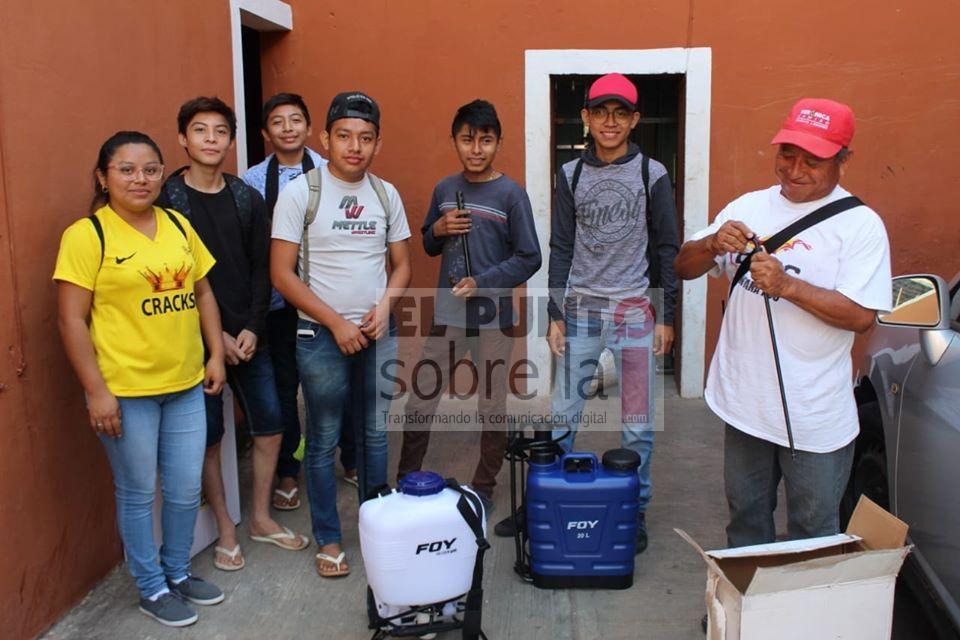 Jóvenes, entran al quite por los adultos mayores en Uayma