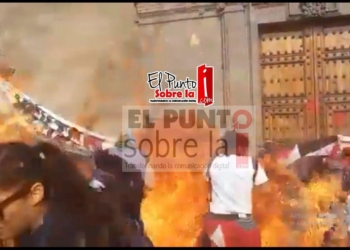 En marcha de mujeres, joven fotógrafa termina con quemaduras de segundo grado