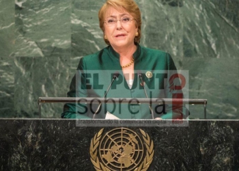 Bachelet pide que se alivien las sanciones para facilitar a los sistemas sanitarios la lucha contra el COVID-19 y limitar el contagio a escala mundial