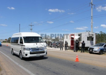 Luego de asalto la policía municipal implementó un filtro policiaco en la entrada a la ciudad