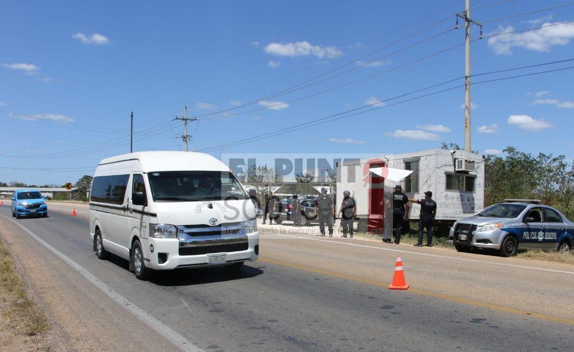 Luego de asalto la policía municipal implementó un filtro policiaco en la entrada a la ciudad