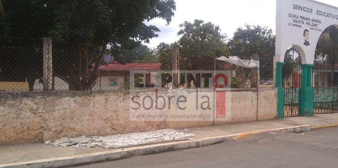 Y que se nos desmorona el muro de la escuela primaria Agustín Melgar