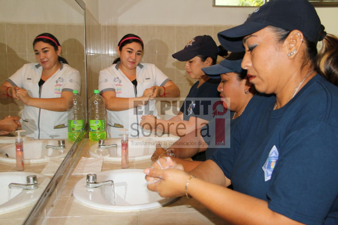 Elementos De Seguridad Pública reciben Capacitación Sobre Lavado De Manos para prevenir el Covid-19